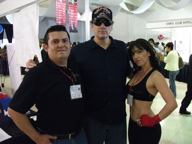 Arturo Anaya, Frank Dux y Valentina